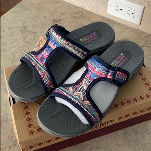 Sketchers Reggaes Sandals. NBWTO size 9
